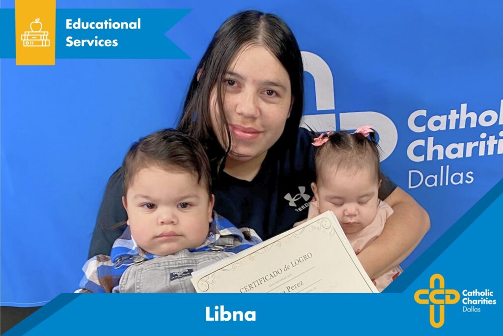 libna (2) woman with children doing coloring books